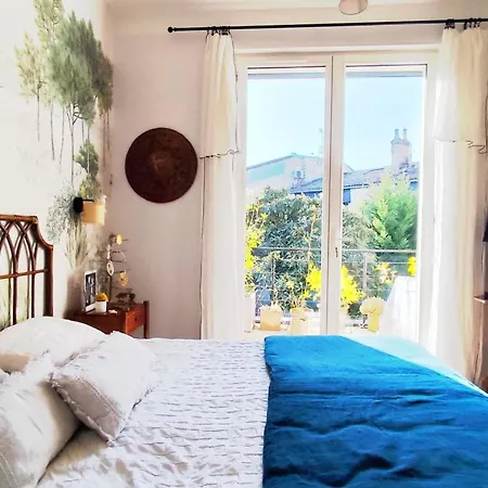 펜션 Beautiful House With Garden In *
